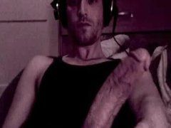 Bem Dotado Masturbando Na Webcam